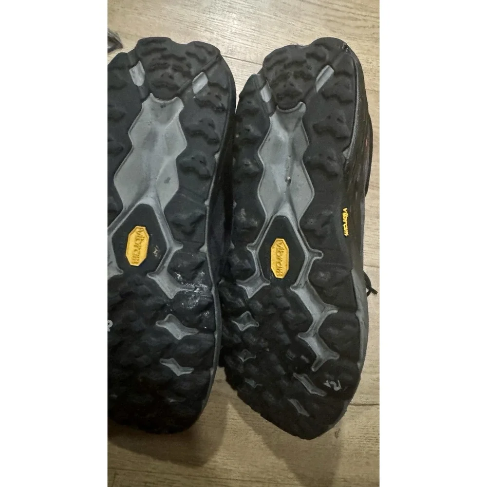 HOKA Speedgoat 5 GTX Gore-Tex Women's 9.5B Trail Running Hiking Shoes Vibram